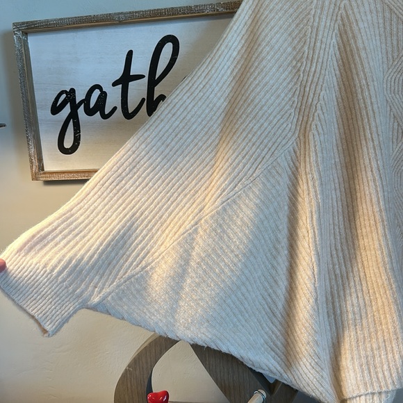 Lilly Pulitzer Arienza Sweater 🍨 - Picture 5 of 12